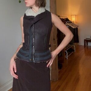 Y2K Esprit shearling vest 🤎 ( size 6 - small)